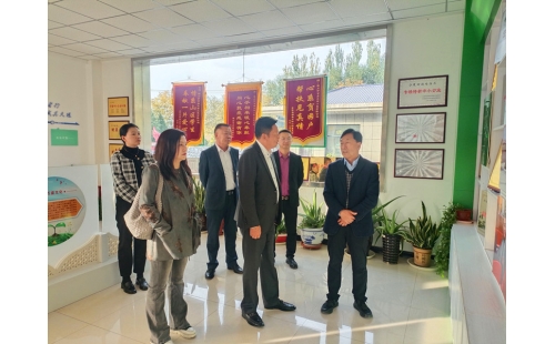 金鳳區(qū)黨委常委、統(tǒng)戰(zhàn)部部長韓廷鋒蒞臨銀川伊百盛調(diào)研民族團(tuán)結(jié)進(jìn)步創(chuàng)建工作