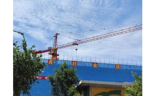 破舊立新筑夢發(fā)展新愿景，眾志成城干出技改加速度 ----銀川伊百盛6000㎡智能化車間順利封頂。